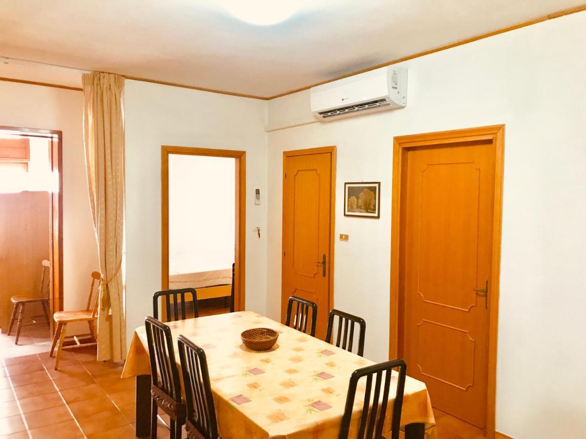 Appartamenti Oleandri 비에스테 외부 사진