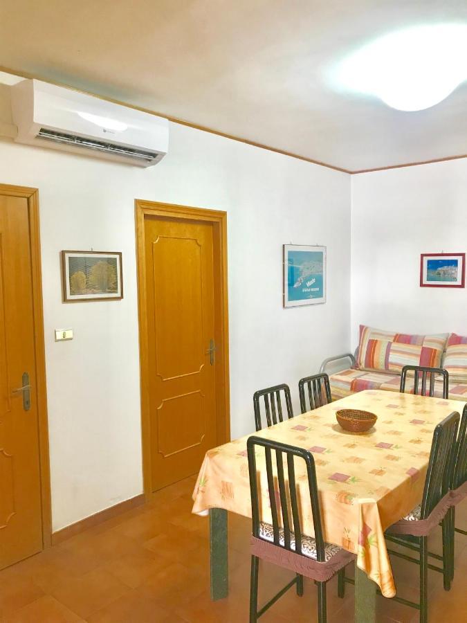 Appartamenti Oleandri 비에스테 외부 사진
